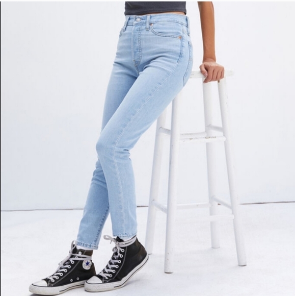 NWT Levi's Wedgie Skinny High Waist Jeans - Picture 3 of 6